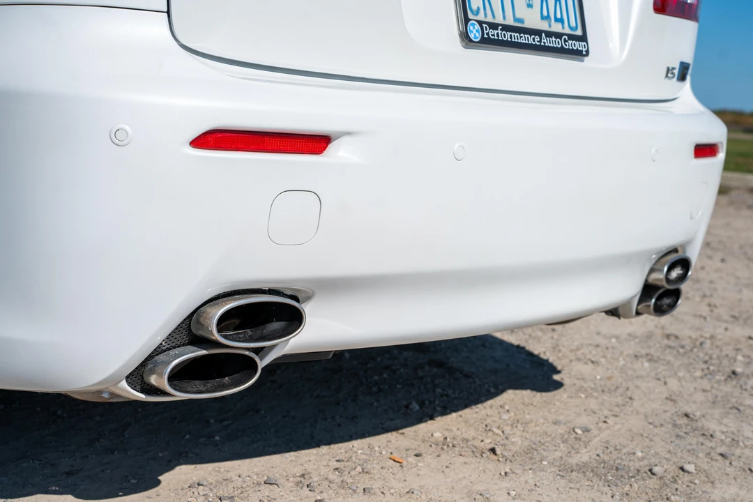 2011 Lexus IS F 2nd Gen - Image 17 of 31