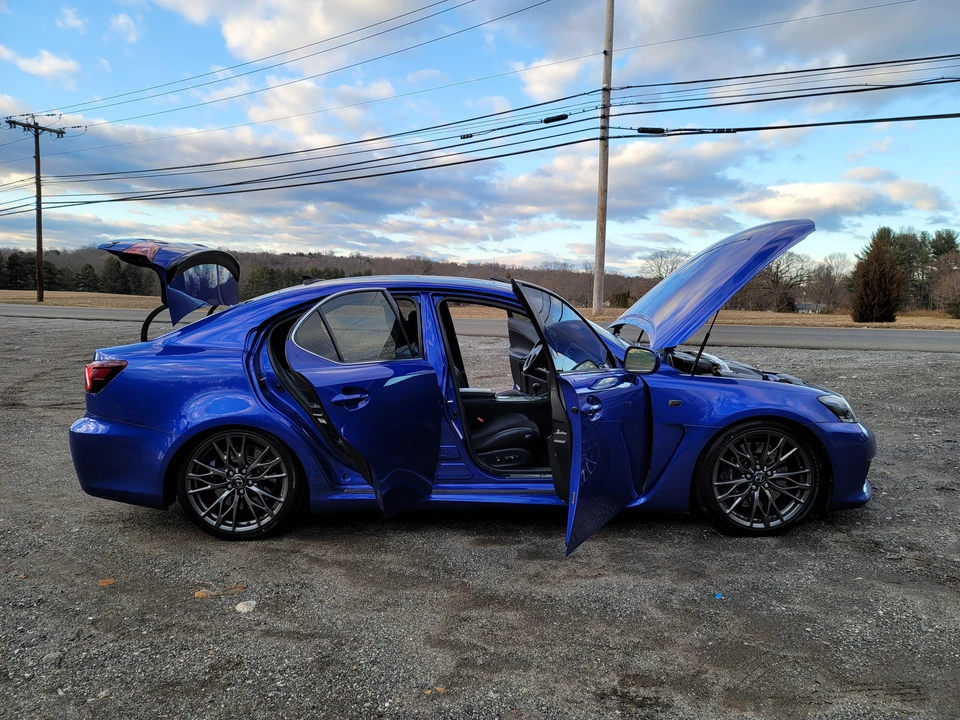 2011 Lexus IS F 2nd Gen - Image 25 of 31