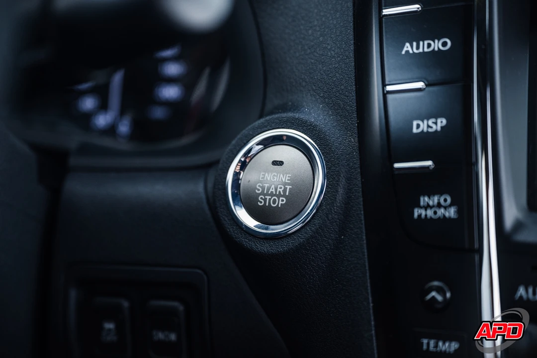 2011 Lexus IS F 2nd Gen - Image 17 of 31