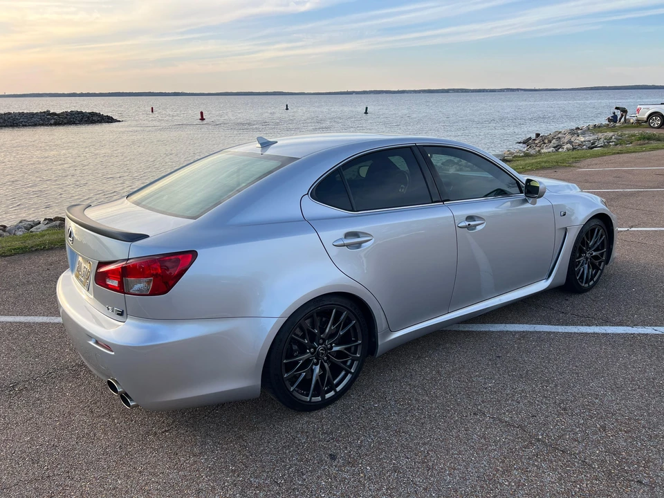 2011 Lexus IS F 2nd Gen - Image 23 of 31