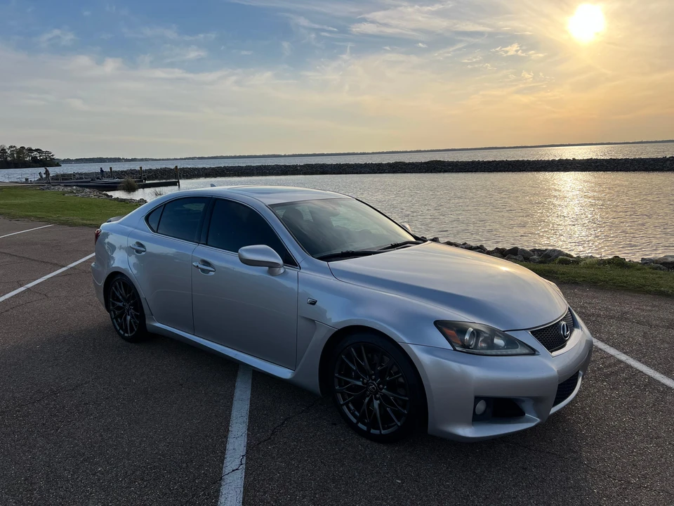 2011 Lexus IS F 2nd Gen - Image 26 of 31