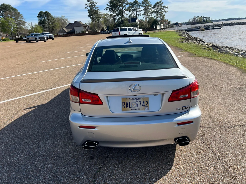 2011 Lexus IS F 2nd Gen - Image 19 of 31
