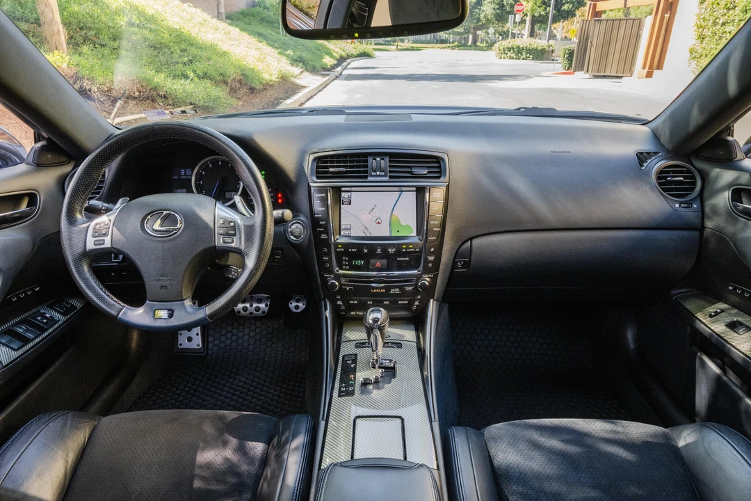 2011 Lexus IS F 2nd Gen - Image 25 of 31