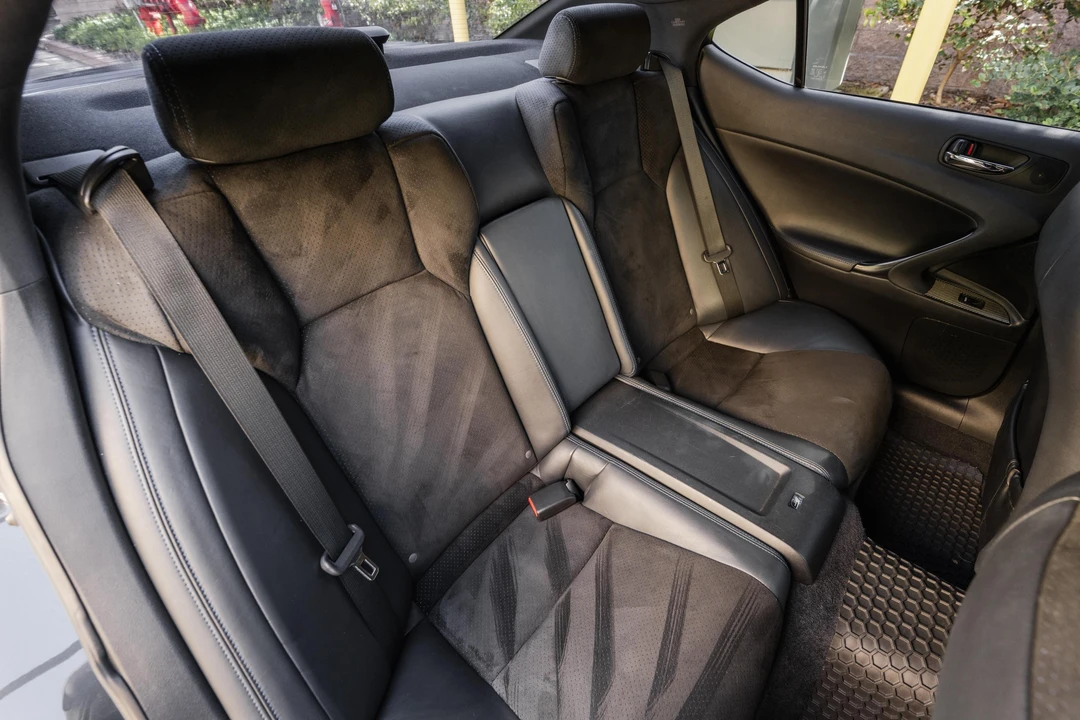 2011 Lexus IS F 2nd Gen - Image 27 of 31