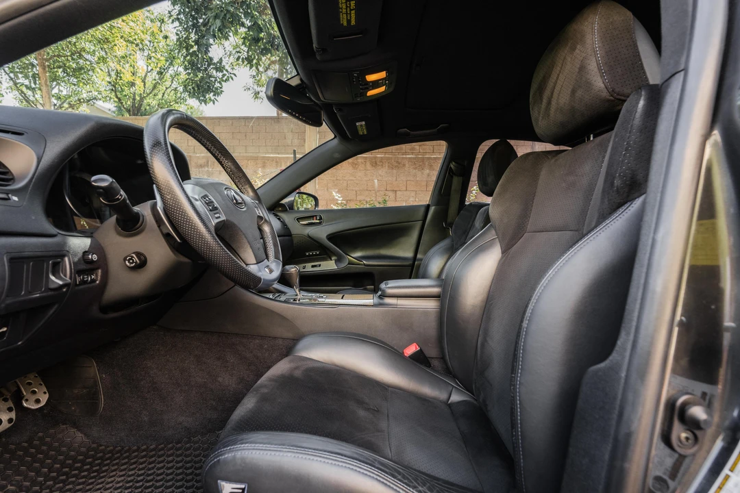 2011 Lexus IS F 2nd Gen - Image 29 of 31