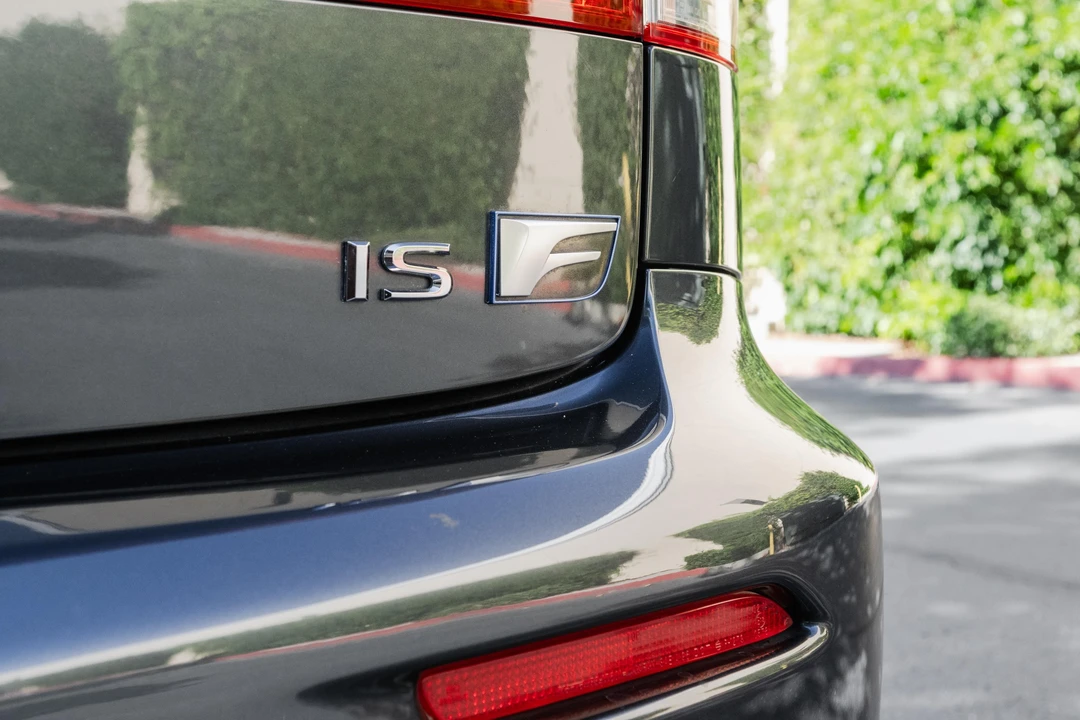 2011 Lexus IS F 2nd Gen - Image 17 of 31