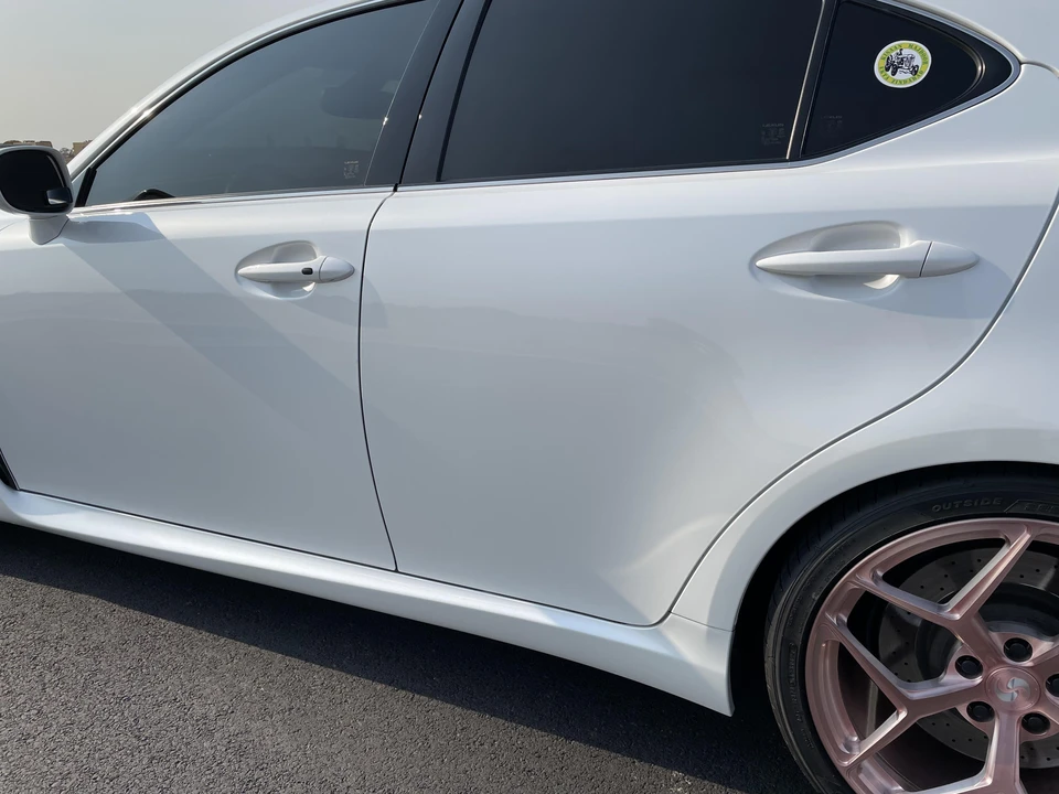 2011 Lexus IS F 2nd Gen - Image 27 of 31