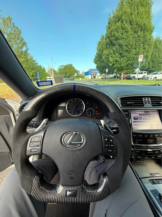 2011 Lexus IS F 2nd Gen - Image 14 of 19