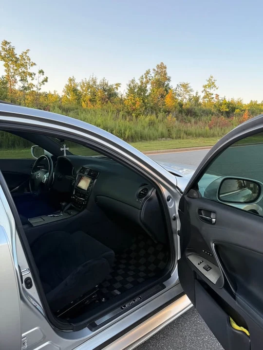 2011 Lexus IS F 2nd Gen - Image 11 of 17