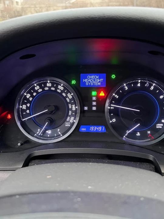 2011 Lexus IS 2nd Gen - Image 14 of 17