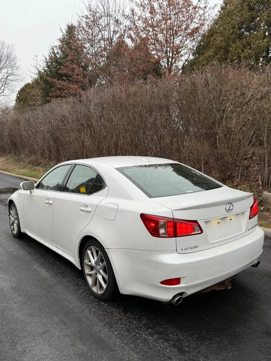 2011 Lexus IS 2nd Gen - Image 5 of 17