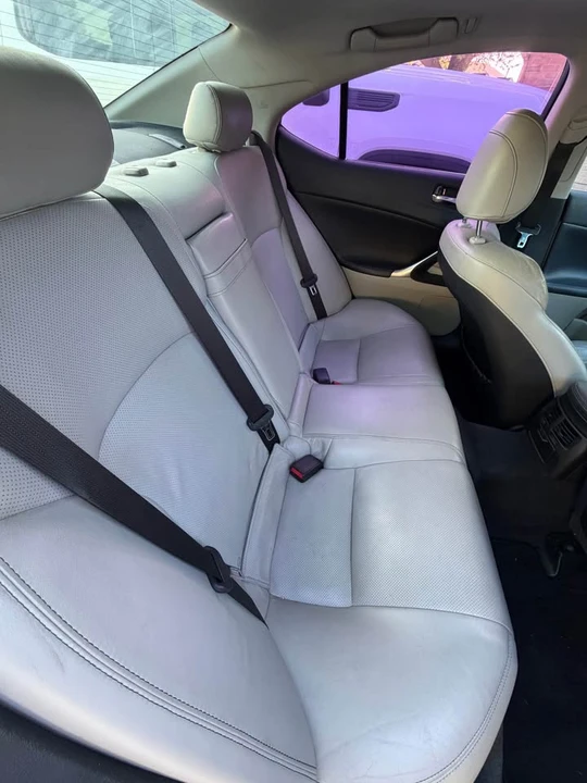 2011 Lexus IS 2nd Gen - Image 4 of 4