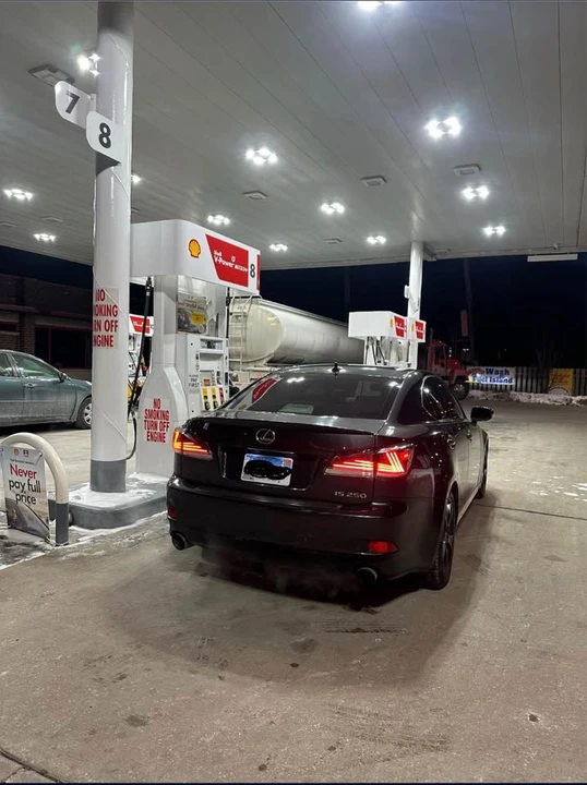 2011 Lexus IS 2nd Gen - Image 3 of 4