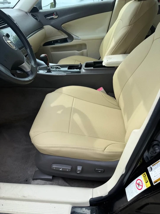 2011 Lexus IS 2nd Gen - Image 9 of 10