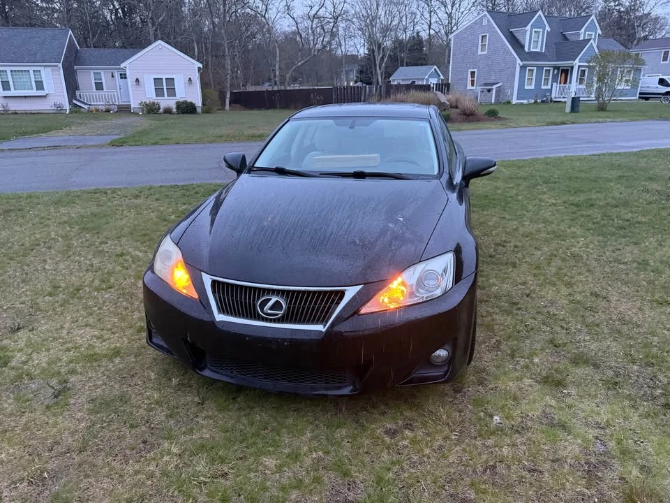 2011 Lexus IS 2nd Gen - Image 2 of 10