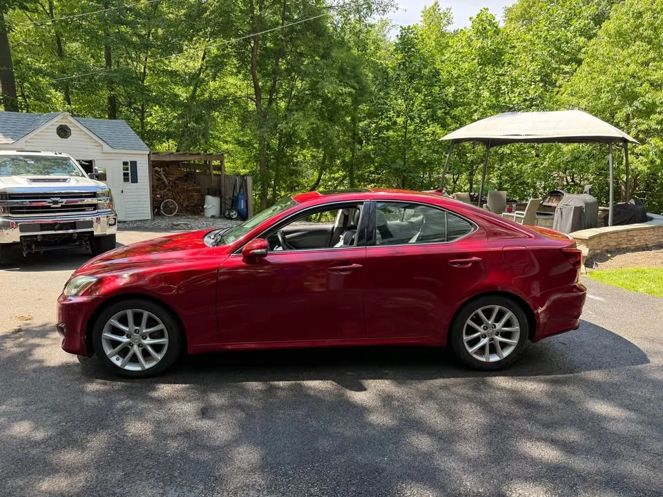 2011 Lexus IS 2nd Gen - Image 4 of 10