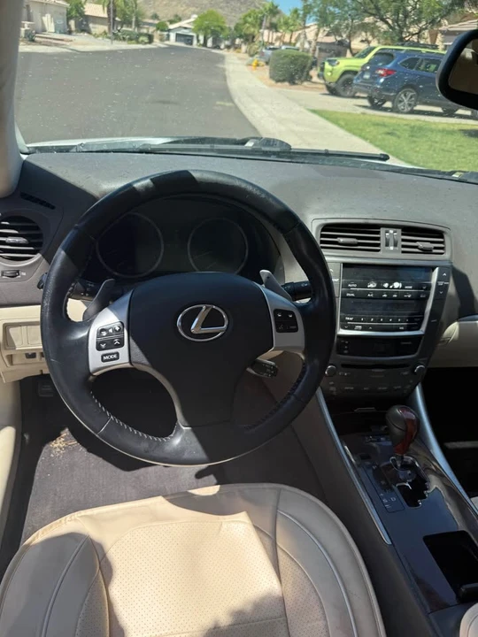 2011 Lexus IS 2nd Gen - Image 5 of 7