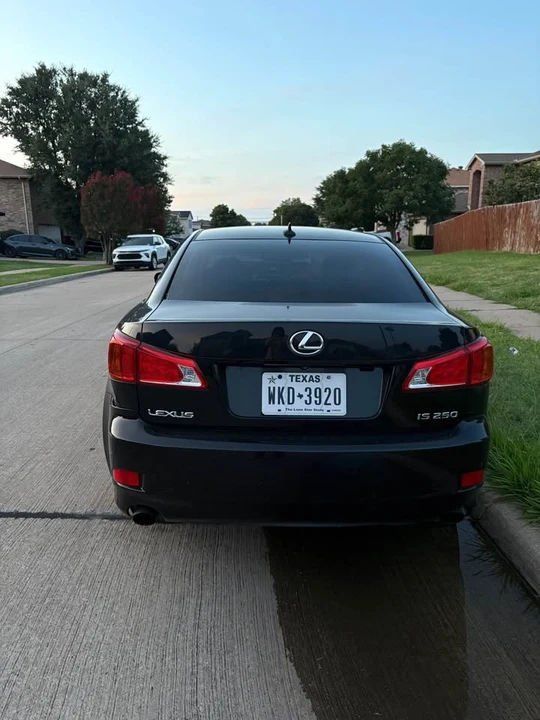 2011 Lexus IS 2nd Gen - Image 4 of 9