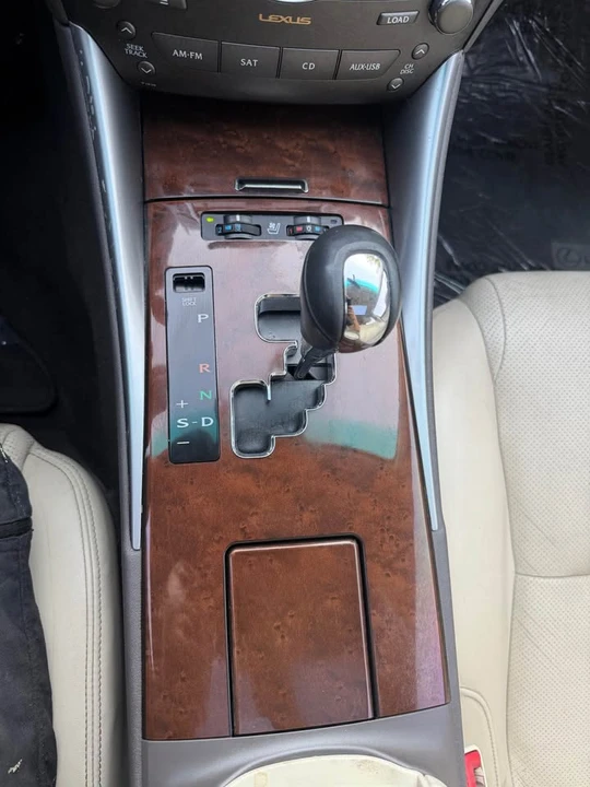 2011 Lexus IS 2nd Gen - Image 11 of 19