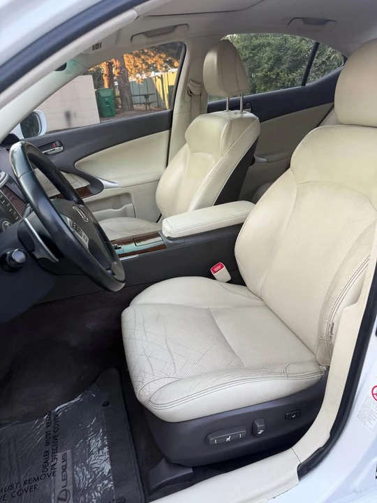2011 Lexus IS 2nd Gen - Image 12 of 19