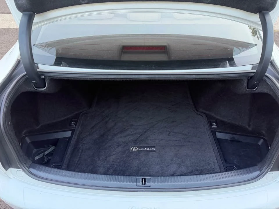 2011 Lexus IS 2nd Gen - Image 19 of 19