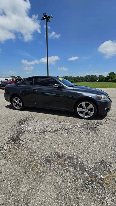 2011 Lexus IS 2nd Gen - Image 13 of 15