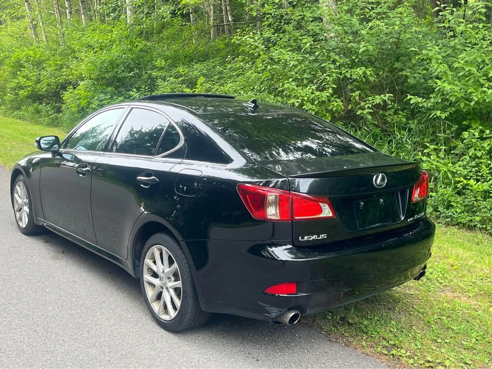 2011 Lexus IS 2nd Gen - Image 4 of 9