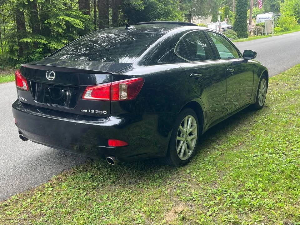 2011 Lexus IS 2nd Gen - Image 5 of 9