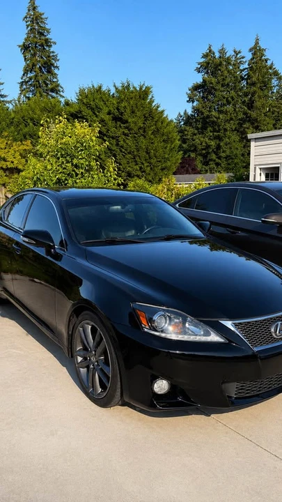 2011 Lexus IS 2nd Gen - Image 2 of 4