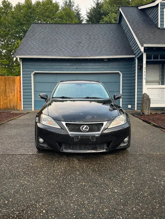 2011 Lexus IS 2nd Gen - Image 2 of 3