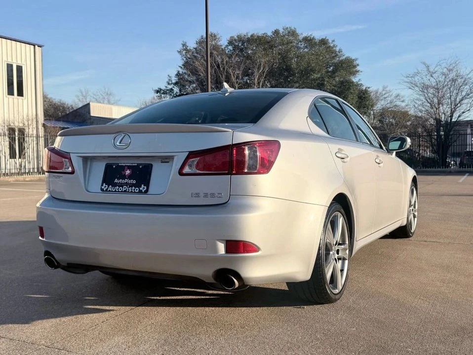 2011 Lexus IS 2nd Gen - Image 5 of 20