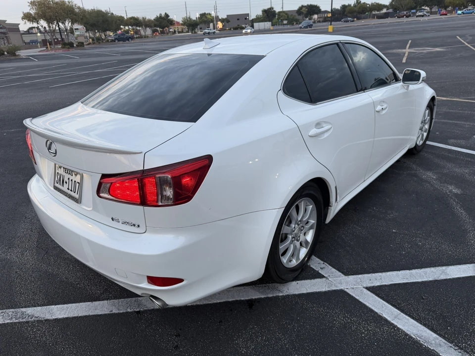 2011 Lexus IS 2nd Gen - Image 5 of 11