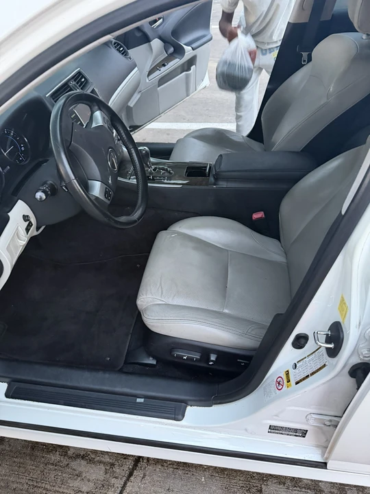 2011 Lexus IS 2nd Gen - Image 6 of 11