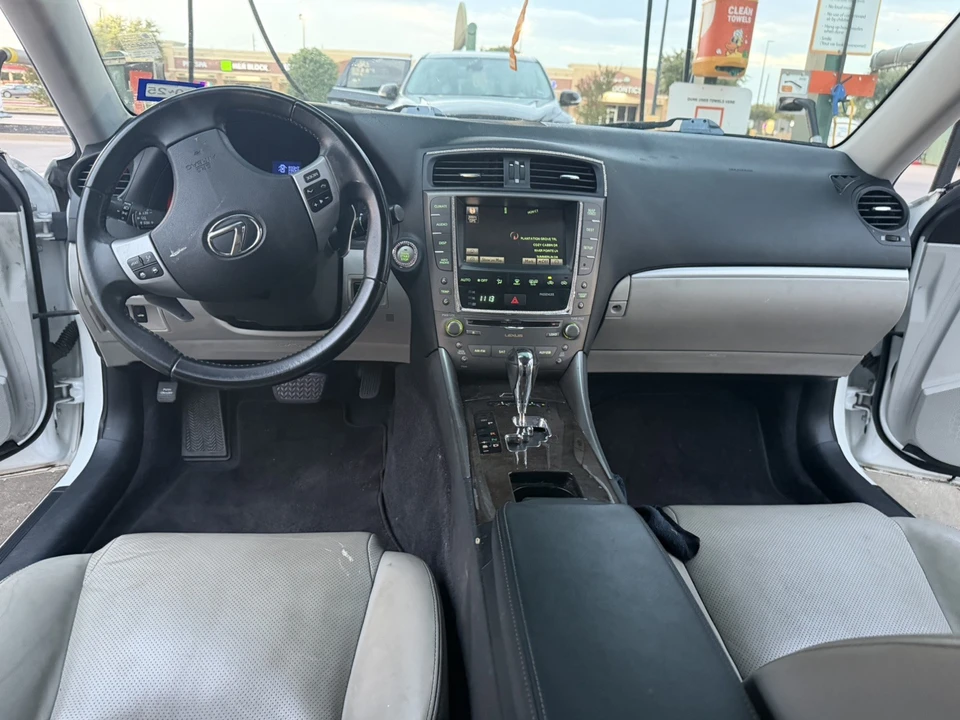 2011 Lexus IS 2nd Gen - Image 7 of 11