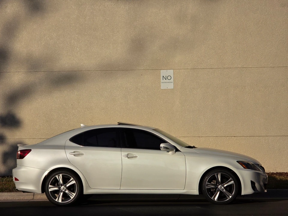 2011 Lexus IS 2nd Gen - Image 7 of 21