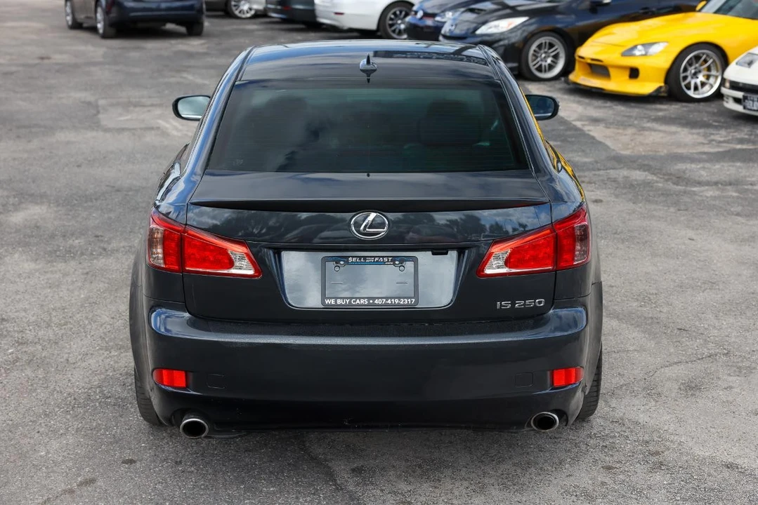 2011 Lexus IS 2nd Gen - Image 9 of 12