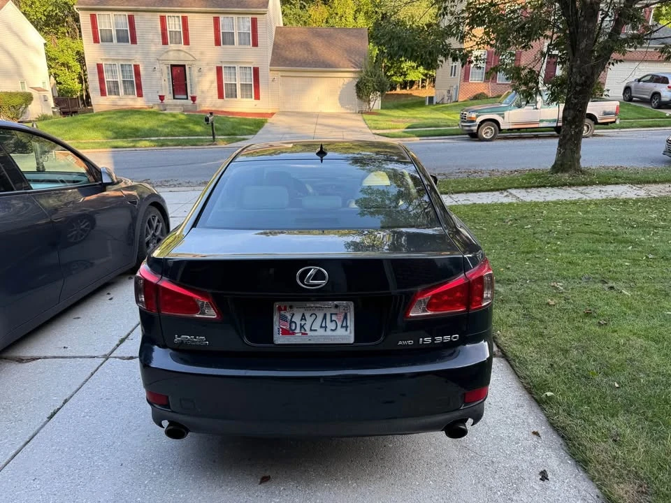 2011 Lexus IS 2nd Gen - Image 3 of 7