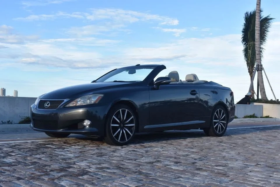 2011 Lexus IS 2nd Gen - Image 4 of 6