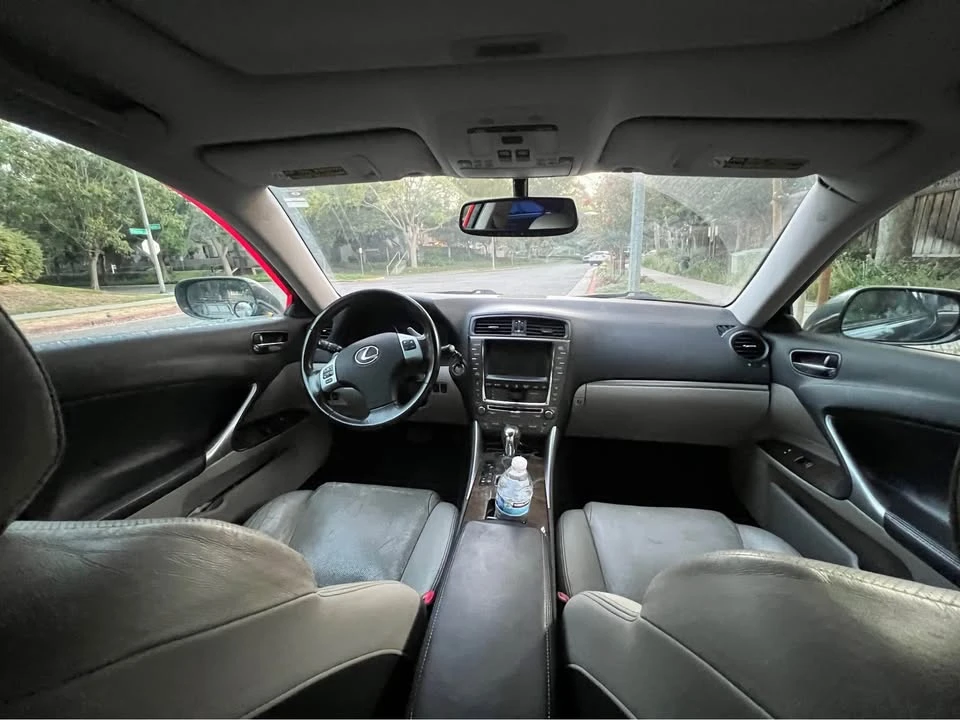2011 Lexus IS 2nd Gen - Image 6 of 10