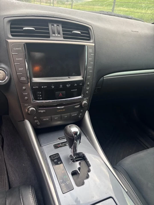 2011 Lexus IS 2nd Gen - Image 6 of 10