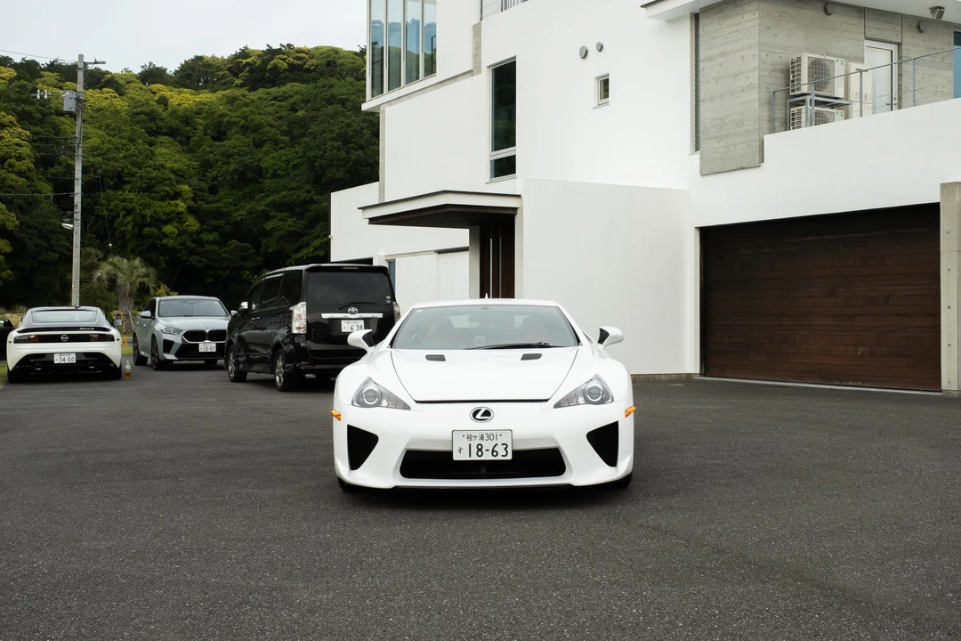 2011 Lexus LFA - Image 2 of 31