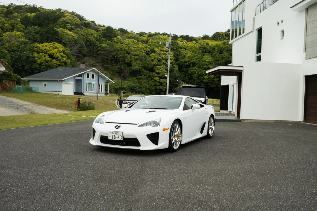 2011 Lexus LFA - Image 3 of 31