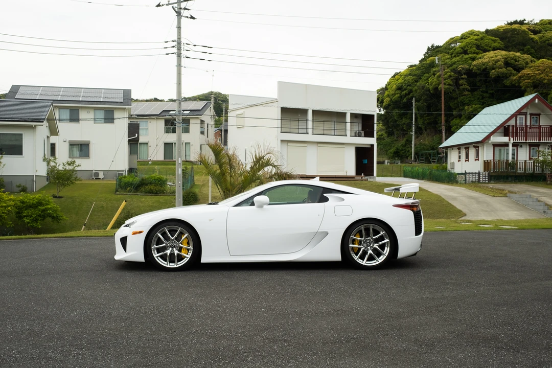 2011 Lexus LFA - Image 4 of 31
