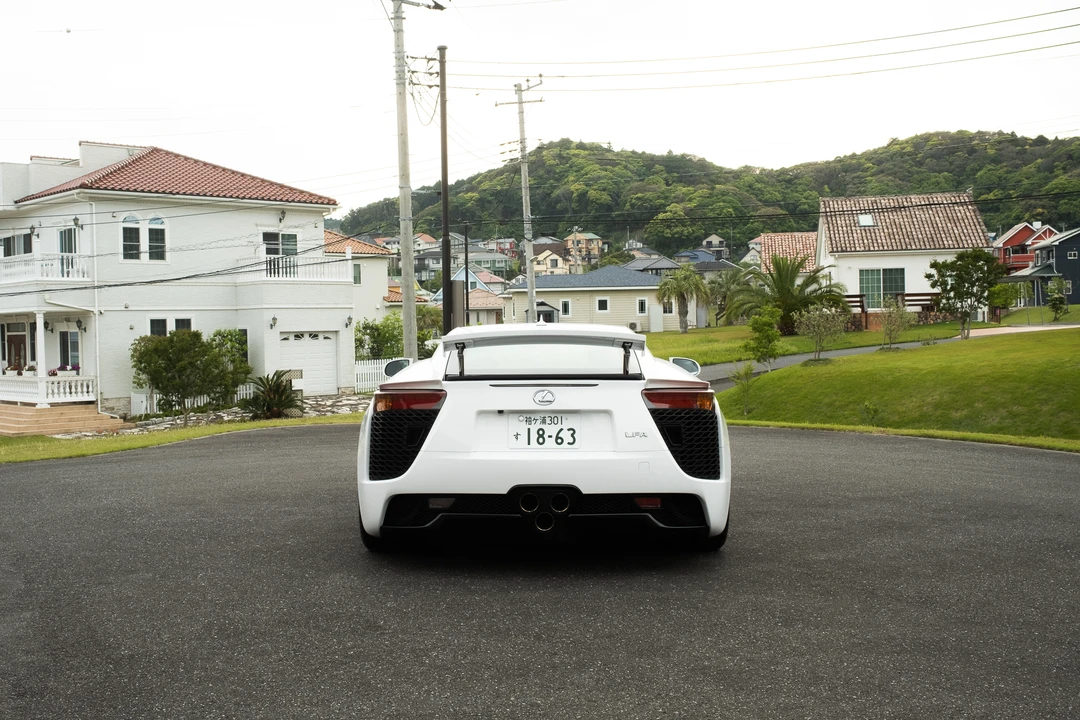 2011 Lexus LFA - Image 6 of 31