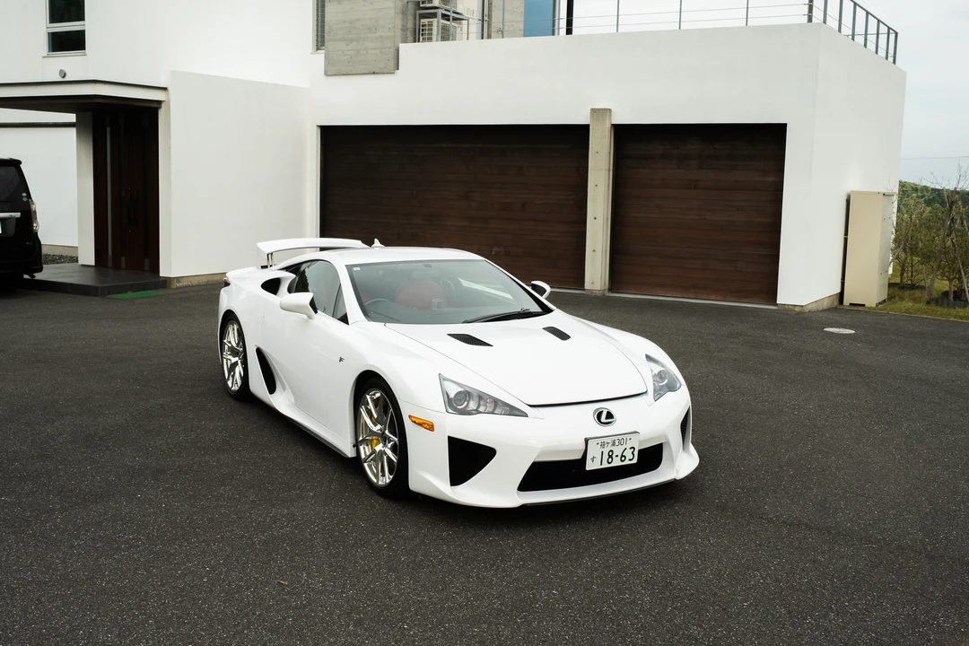 2011 Lexus LFA - Image 9 of 31