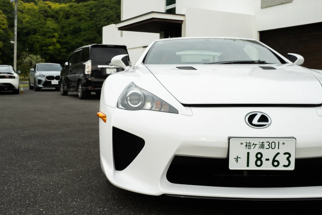 2011 Lexus LFA - Image 12 of 31