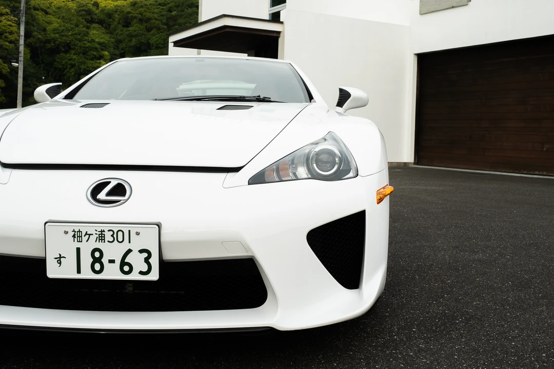 2011 Lexus LFA - Image 13 of 31