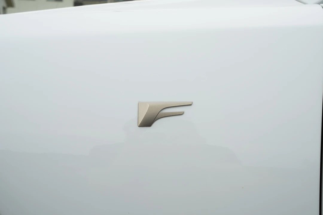 2011 Lexus LFA - Image 23 of 31