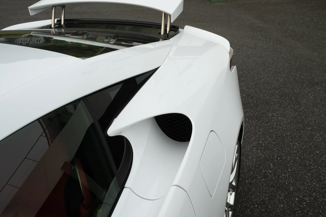 2011 Lexus LFA - Image 25 of 31
