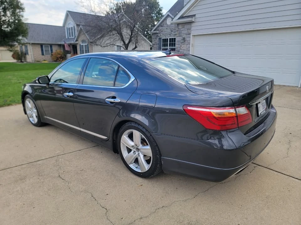 2011 Lexus LS 4th Gen - Image 2 of 20